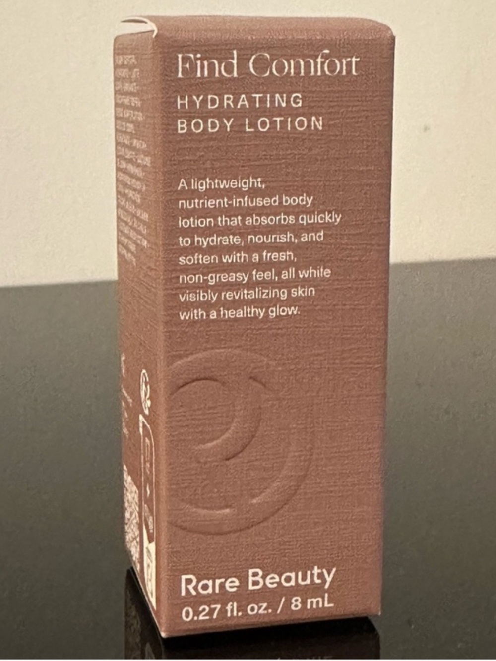 π 5/$25 New - Rare Beauty Find Comfort Moisturizer - 8ml - mini